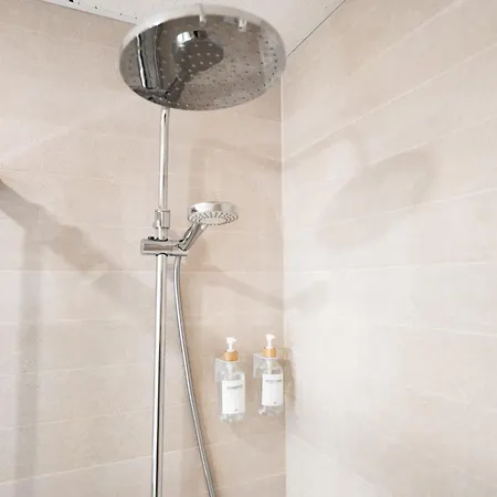 Beachside Escape With Parking And Pool Rems Apartamento Torremolinos